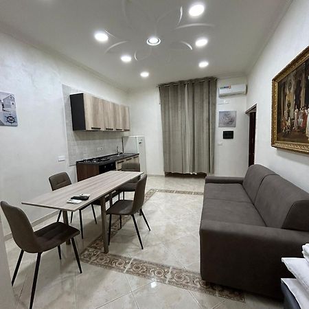 Dora House Valentino Daire Napoli Dış mekan fotoğraf