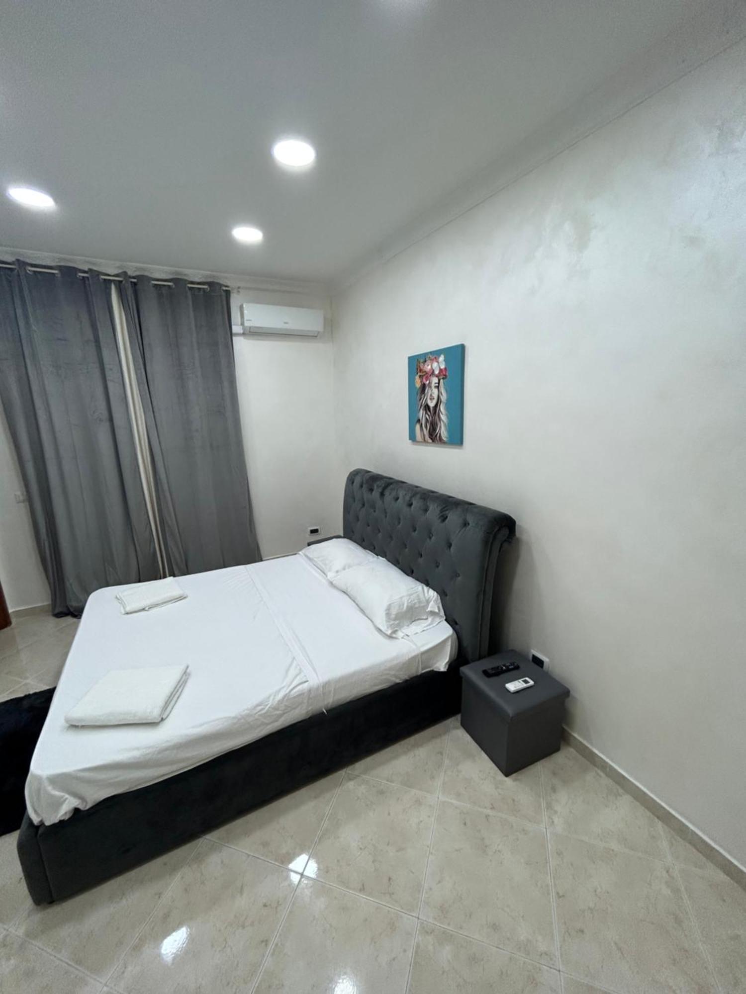 Dora House Valentino Daire Napoli Dış mekan fotoğraf